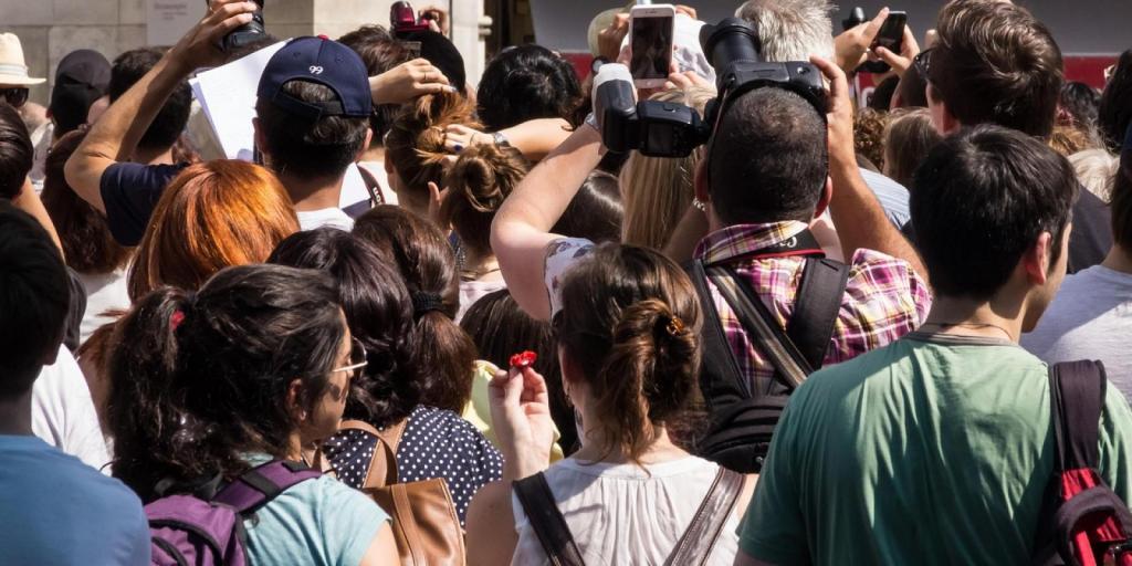 Gruppo affollato di persone