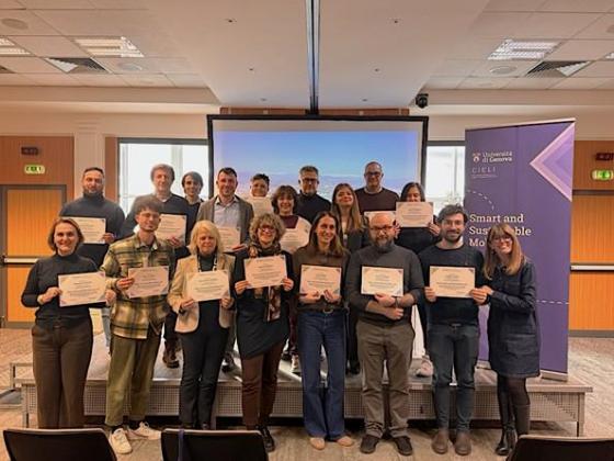 Partecipanti del corso che posano tutti insieme